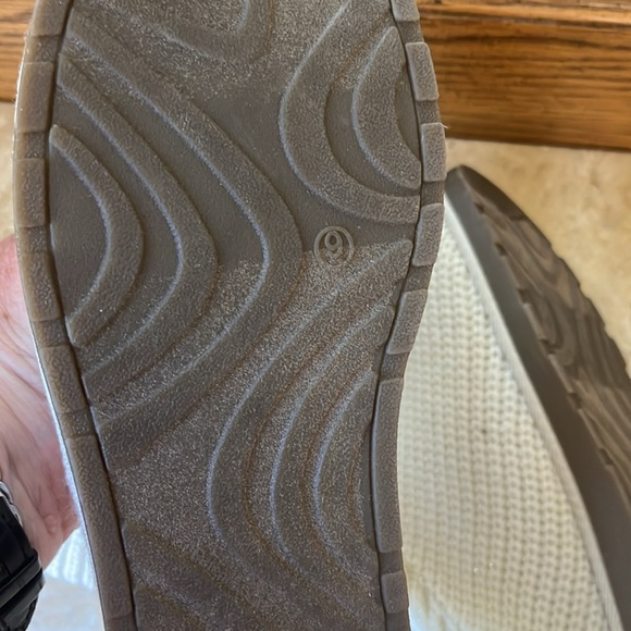 Ladies Size 9 NWOT cream knitted bootie - Picture 5 of 6